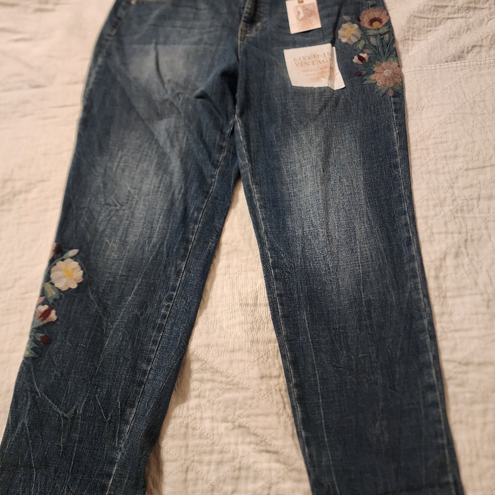 Jessica Simpson Lived In Vintage Cropped Jeans 30"
